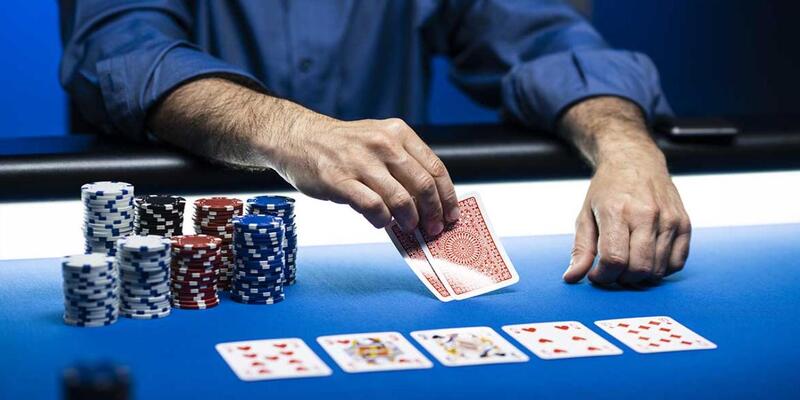 Bí kíp áp dụng luật chơi Poker hiệu quả từ chuyên gia