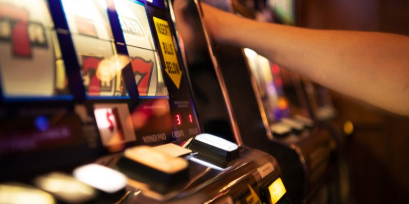 Chọn thời điểm quay hũ phù hợp sẽ giúp bạn có tỷ lệ thắng cao hơn